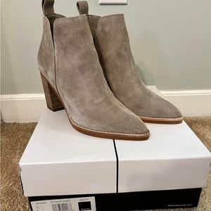 Dolce Vita Shanon taupe bootie size 8.5